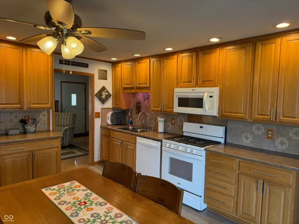 $289,000 | 1569 East Range Line Road, Greencastle, IN 46135