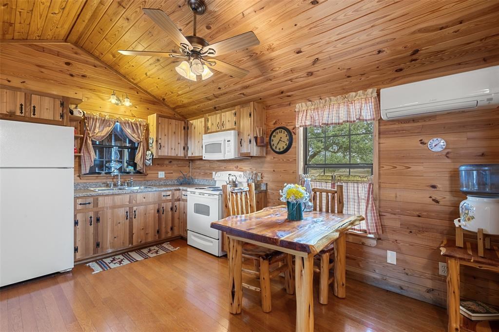 1900 Byrd Ranch Road Johnson City, TX 78636 - Photo 32 of 40