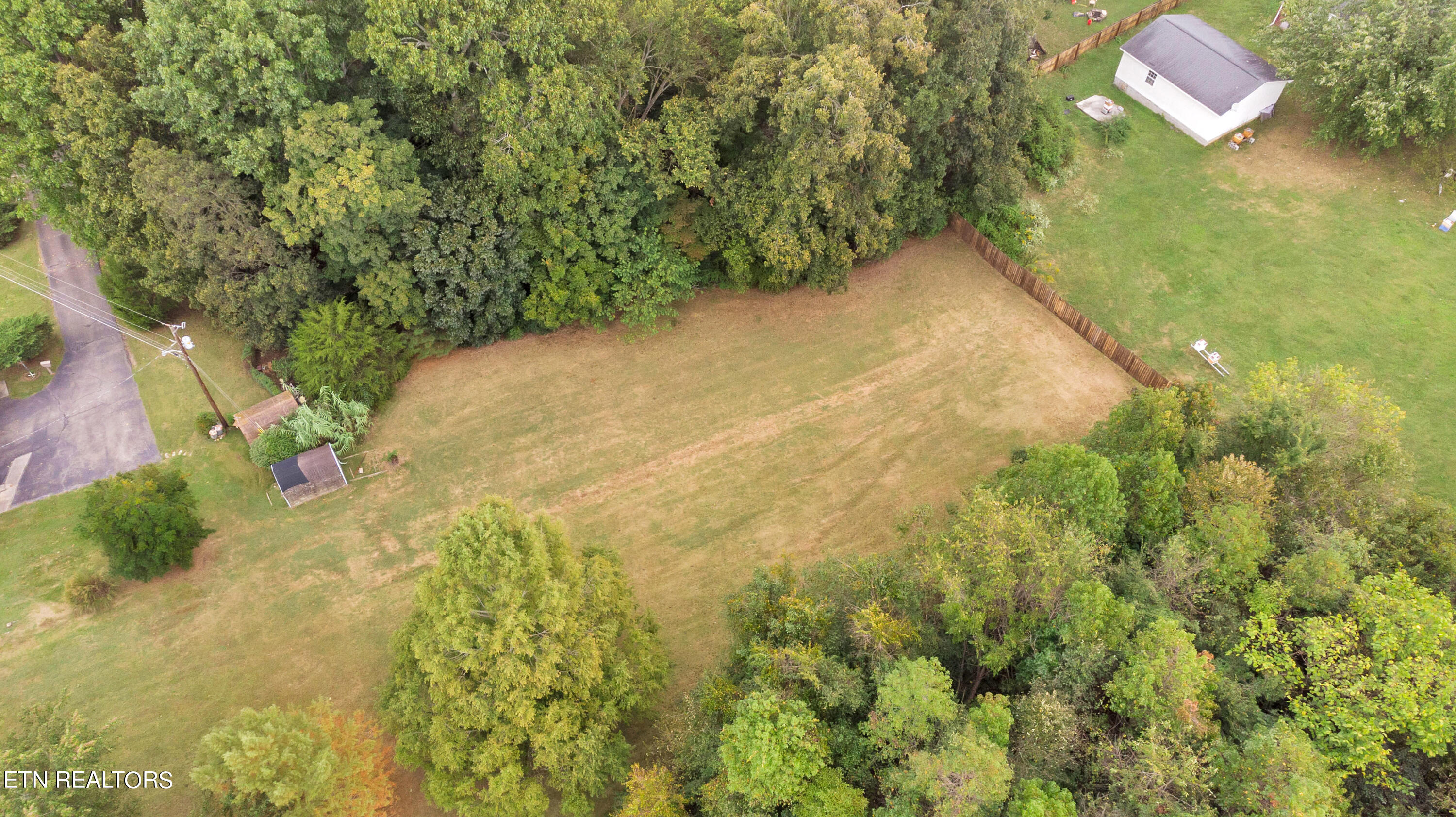 2077 Cecil Johnson Road Knoxville, TN 37921 - Photo 5 of 13 DJI_0335