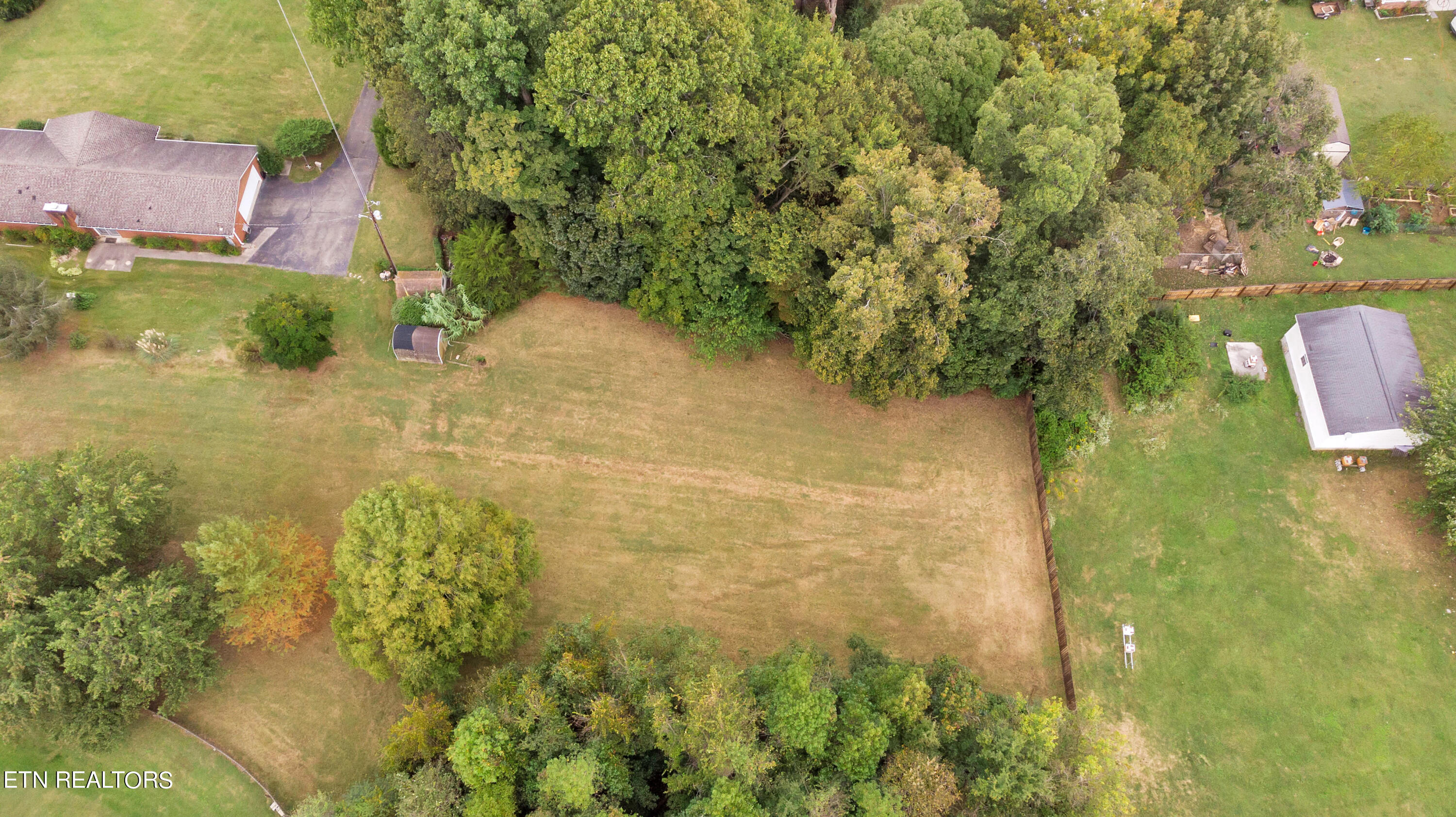 2077 Cecil Johnson Road Knoxville, TN 37921 - Photo 6 of 13 DJI_0329
