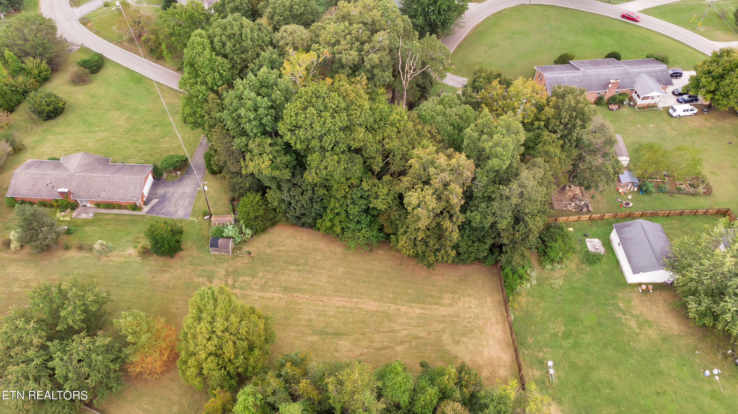 2077 Cecil Johnson Road Knoxville, TN 37921 - Photo 10 of 13 DJI_0332