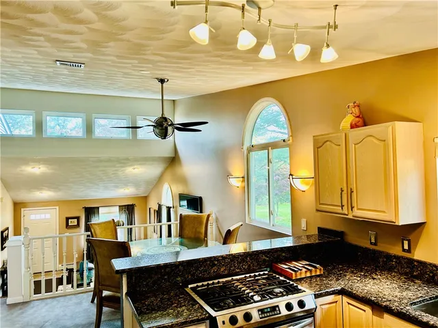 $484,900 | 11 College Hill Road, Unit 5B, Warwick, RI 02886