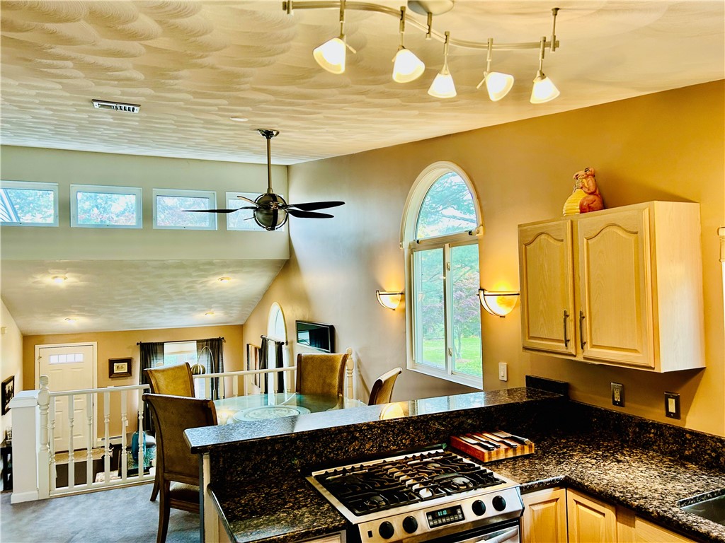 11 College Hill Road, Unit 5B Warwick, RI 02886 - Photo 15 of 38