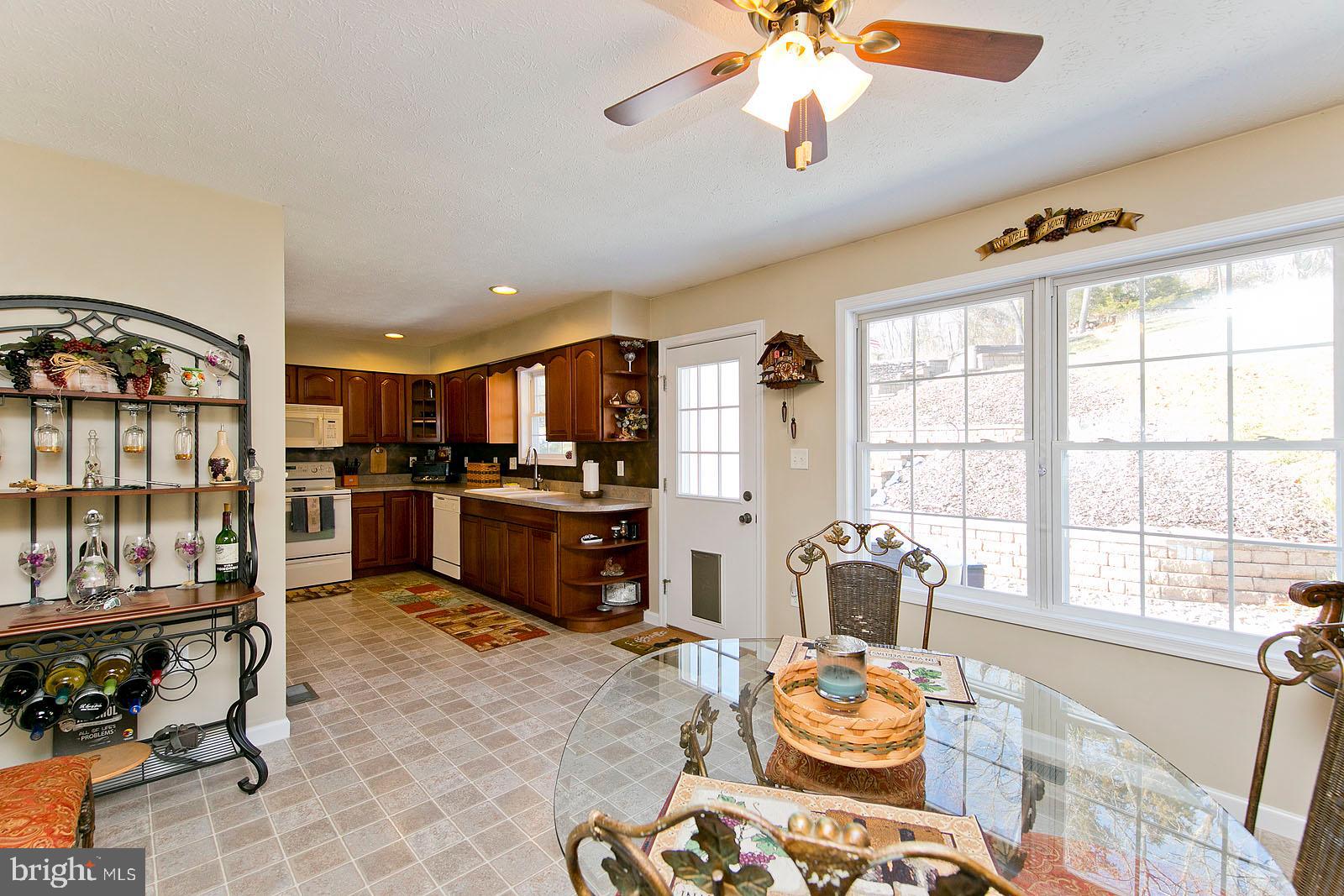 3876 Back Mountain Road Winchester, VA 22602 - Photo 5 of 33 Gallery Image 5
