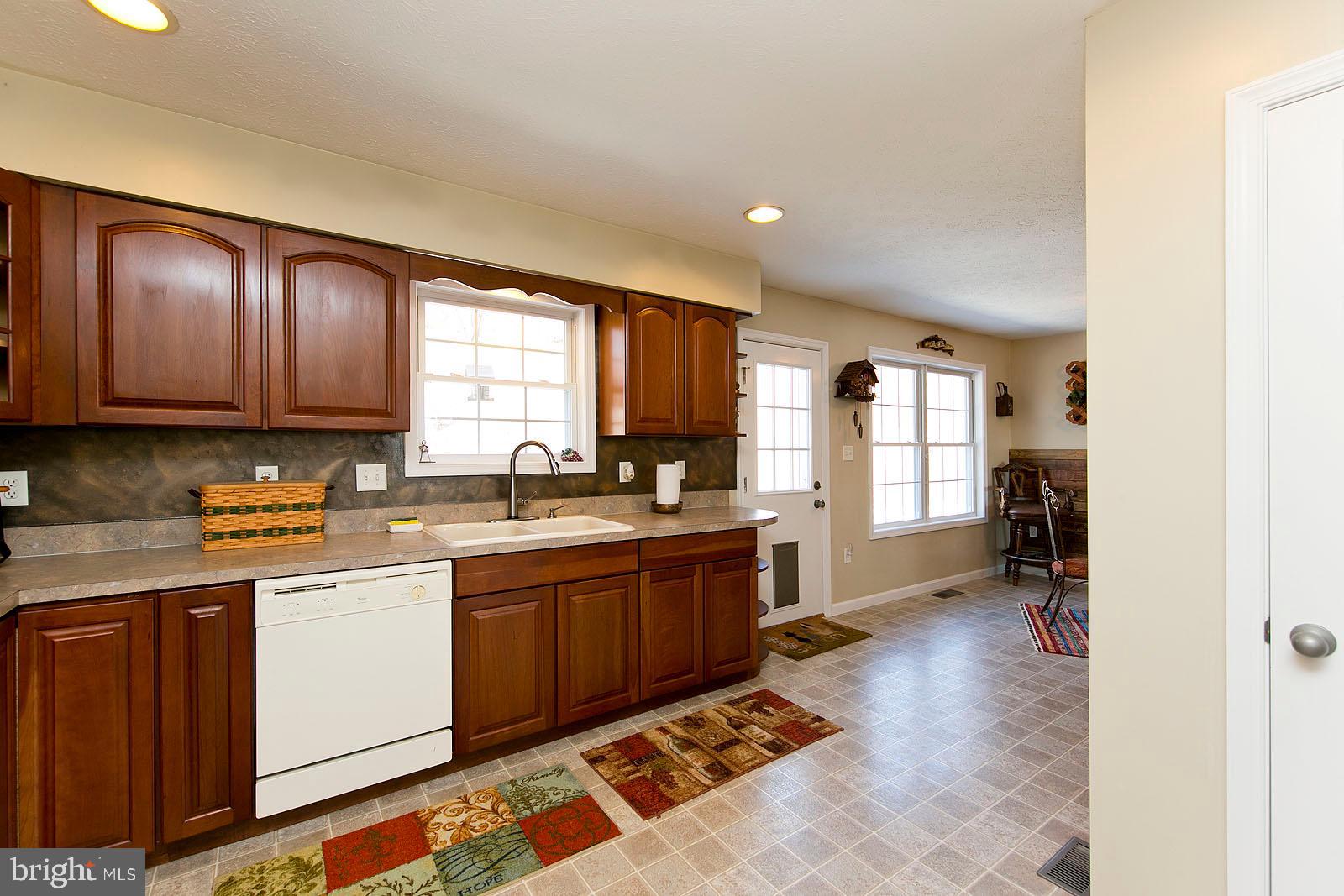 3876 Back Mountain Road Winchester, VA 22602 - Photo 8 of 33 Gallery Image 8