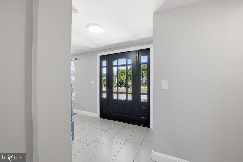 802 Cypress Point Circle Bowie, MD 20721 - Photo 6 of 39