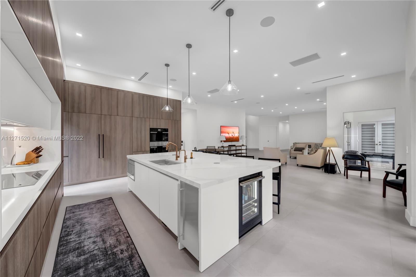 7151 Southwest 78th Court Miami, FL 33143 - Photo 13 of 50