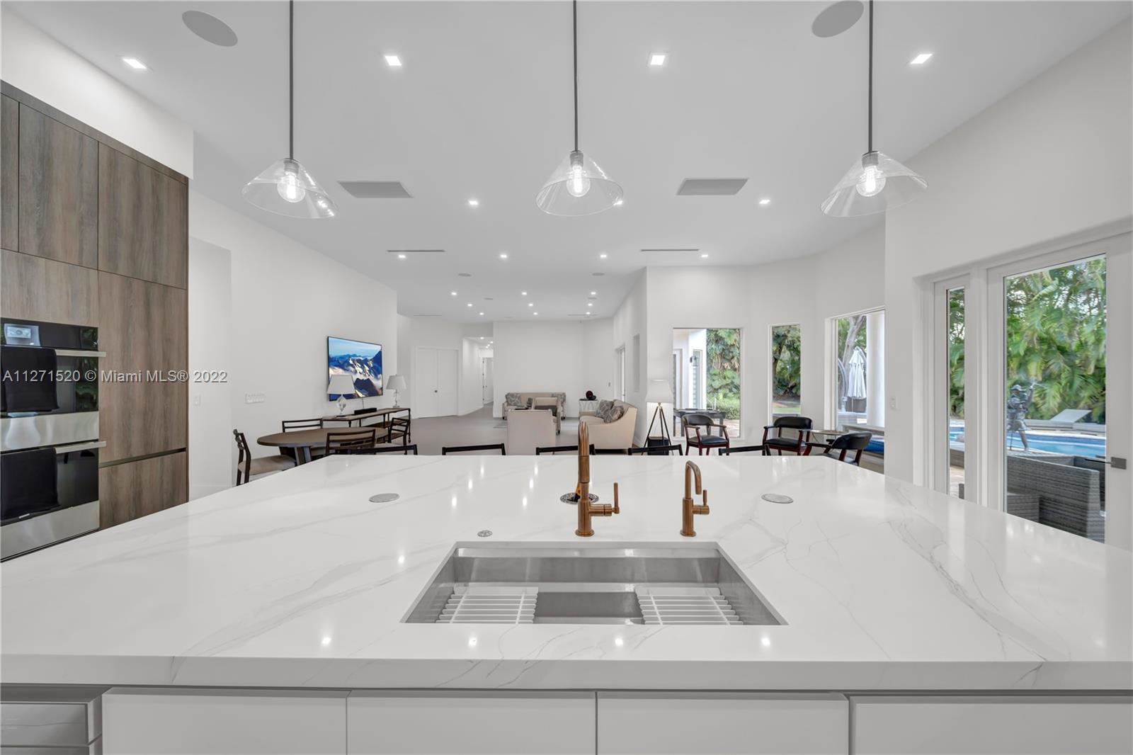 7151 Southwest 78th Court Miami, FL 33143 - Photo 14 of 50