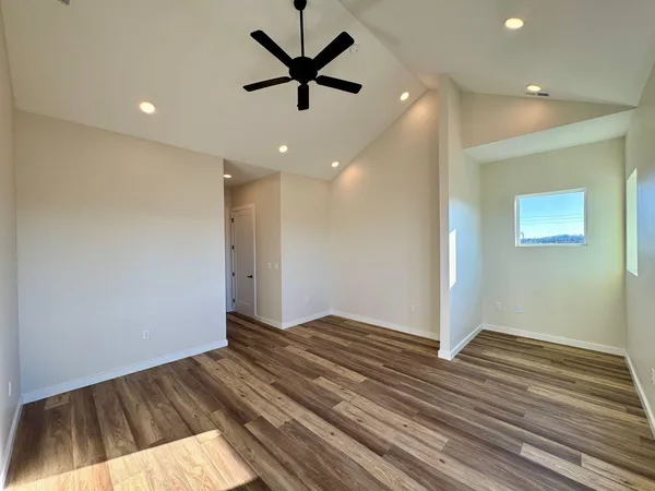 $2,495 | 1800 South Holtzclaw Avenue, Unit 1865 ZETA WAY, Chattanooga, TN 37404