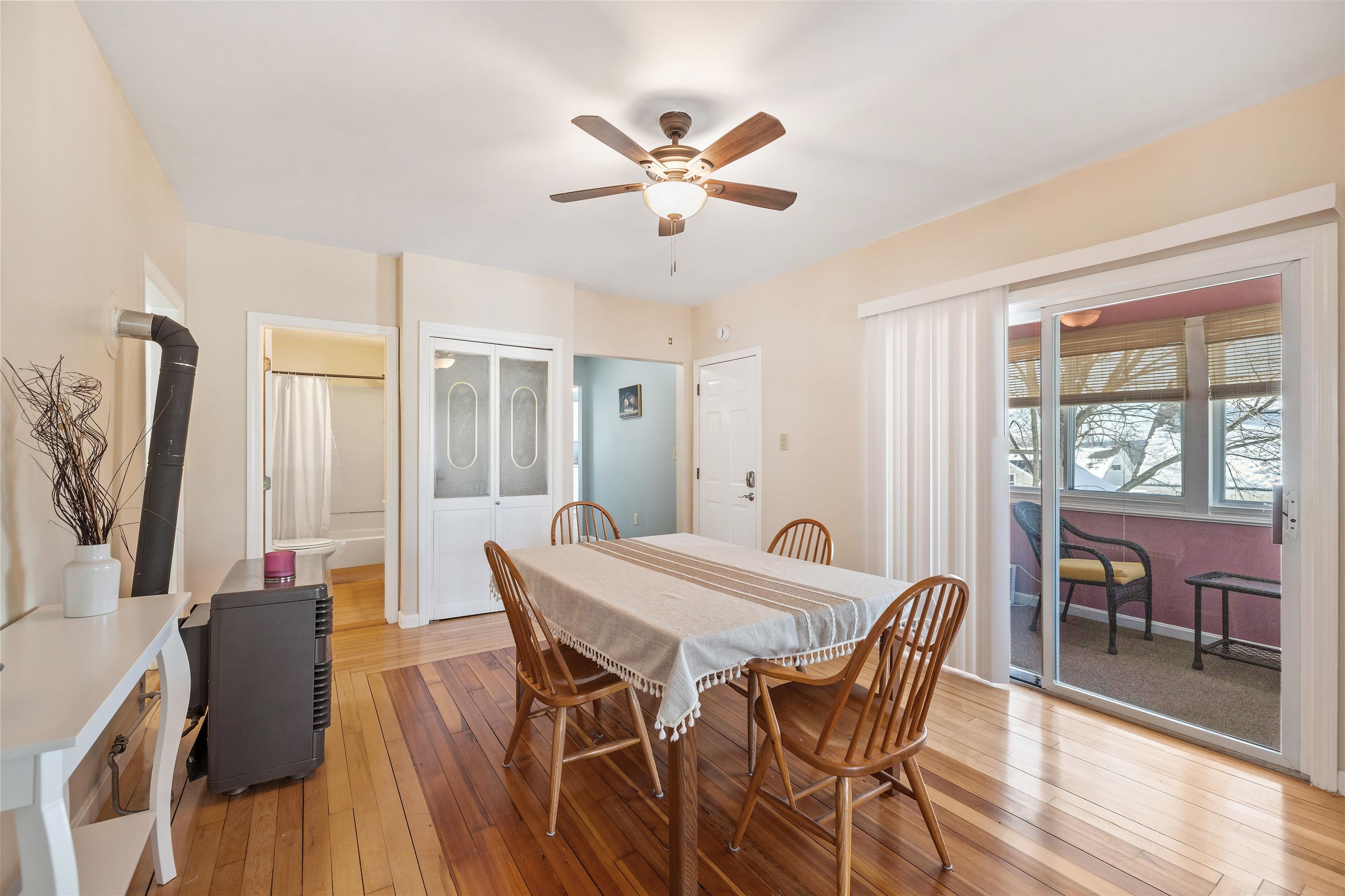 621 Howe Street Manchester, NH 03103 - Photo 27 of 47 Gallery Image 27