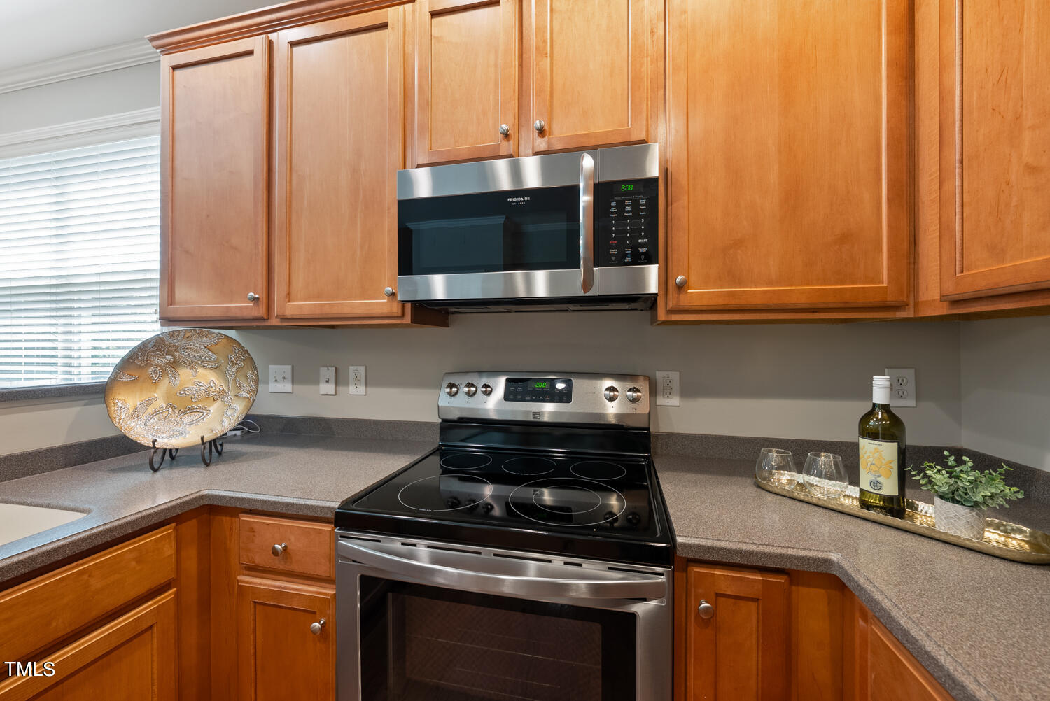 2520 Spring Oaks Way Raleigh, NC 27614 - Photo 9 of 34 9