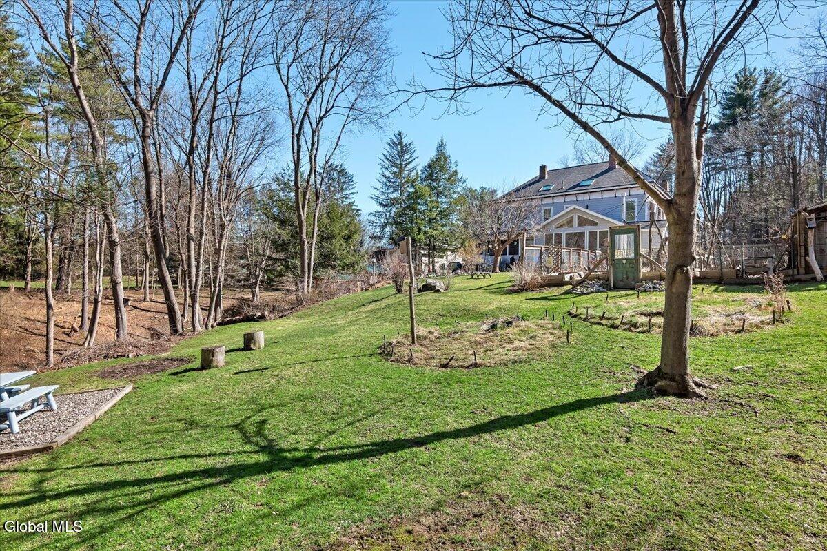 127 Font Grove Road Bethlehem, NY 12159 - Photo 101 of 123 114-P1792810