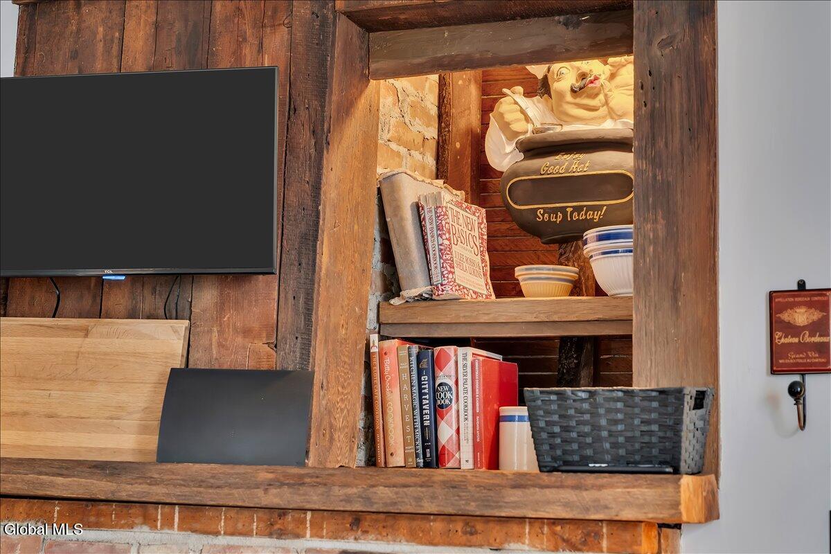 127 Font Grove Road Bethlehem, NY 12159 - Photo 24 of 123 052-P1803230