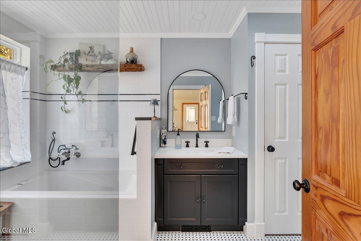 127 Font Grove Road Bethlehem, NY 12159 - Photo 32 of 123 037-P1803101