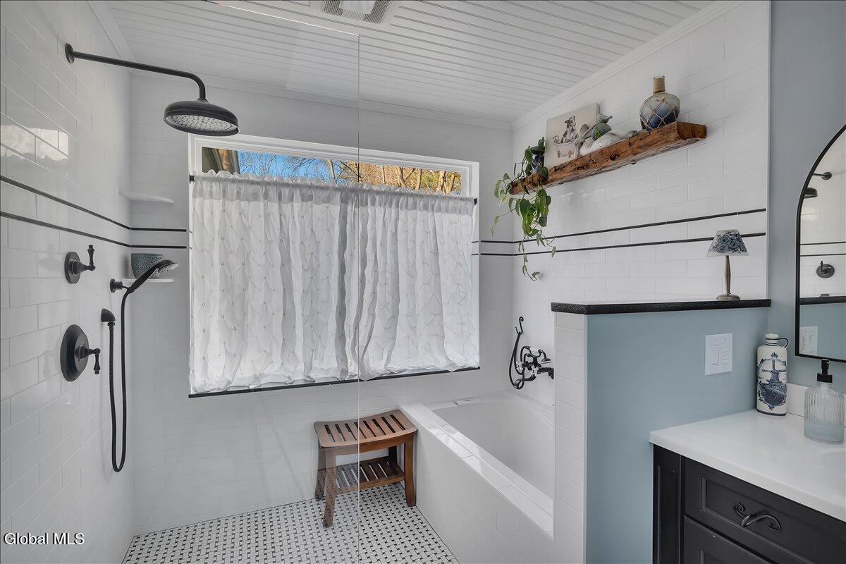 127 Font Grove Road Bethlehem, NY 12159 - Photo 33 of 123 038-P1803107