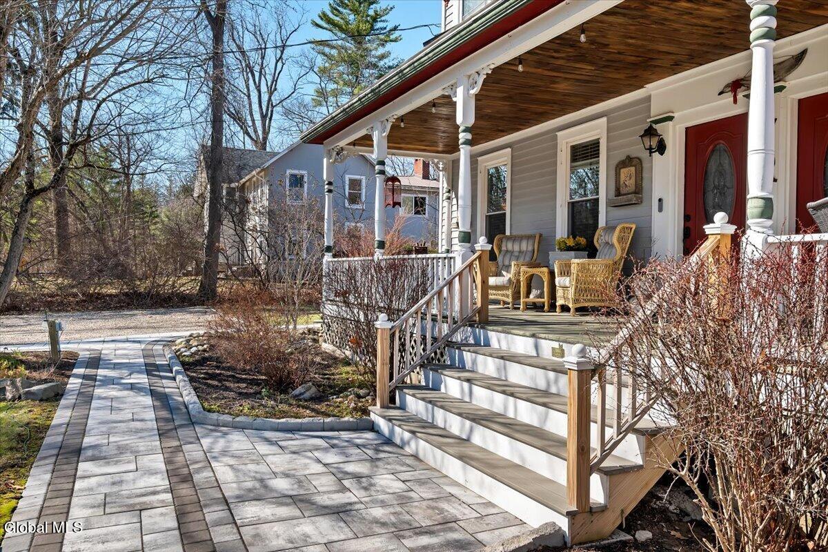 127 Font Grove Road Bethlehem, NY 12159 - Photo 5 of 123 008-P1792754