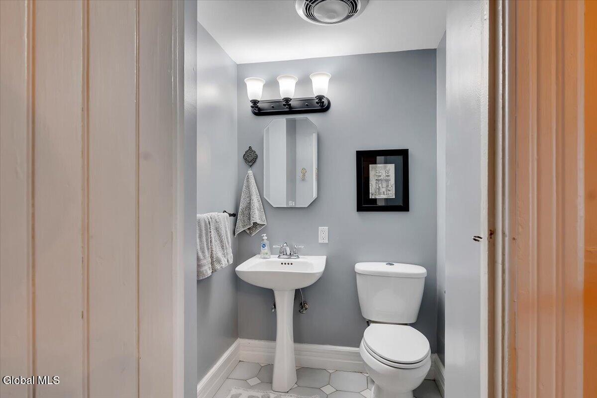 127 Font Grove Road Bethlehem, NY 12159 - Photo 72 of 123 075-P1803370