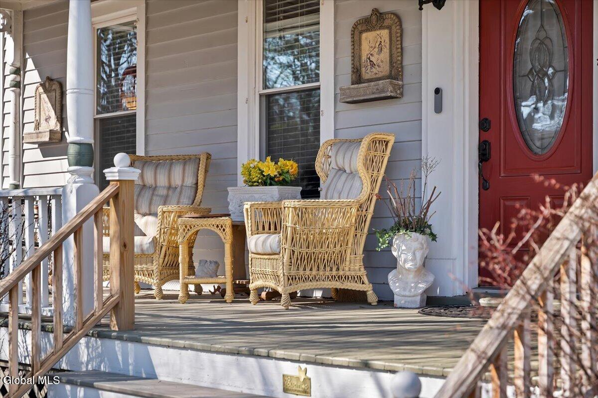 127 Font Grove Road Bethlehem, NY 12159 - Photo 8 of 123 011-P1802875