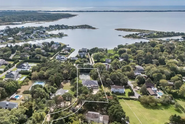 $125,000 | 288 Montauk Highway, Southampton, NY 11968