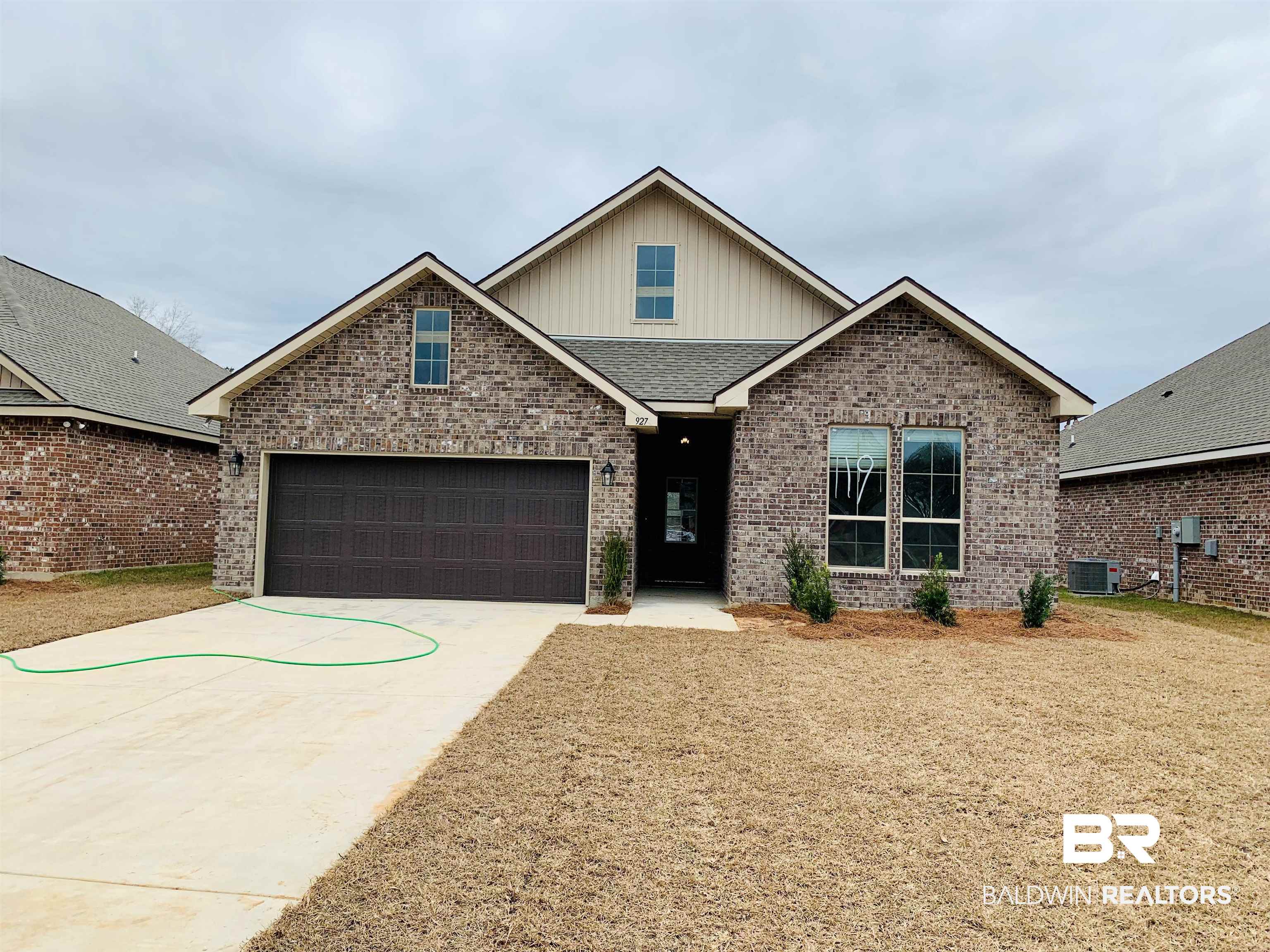 927 Gibson Court Foley, AL 36535 - Photo 1 of 8