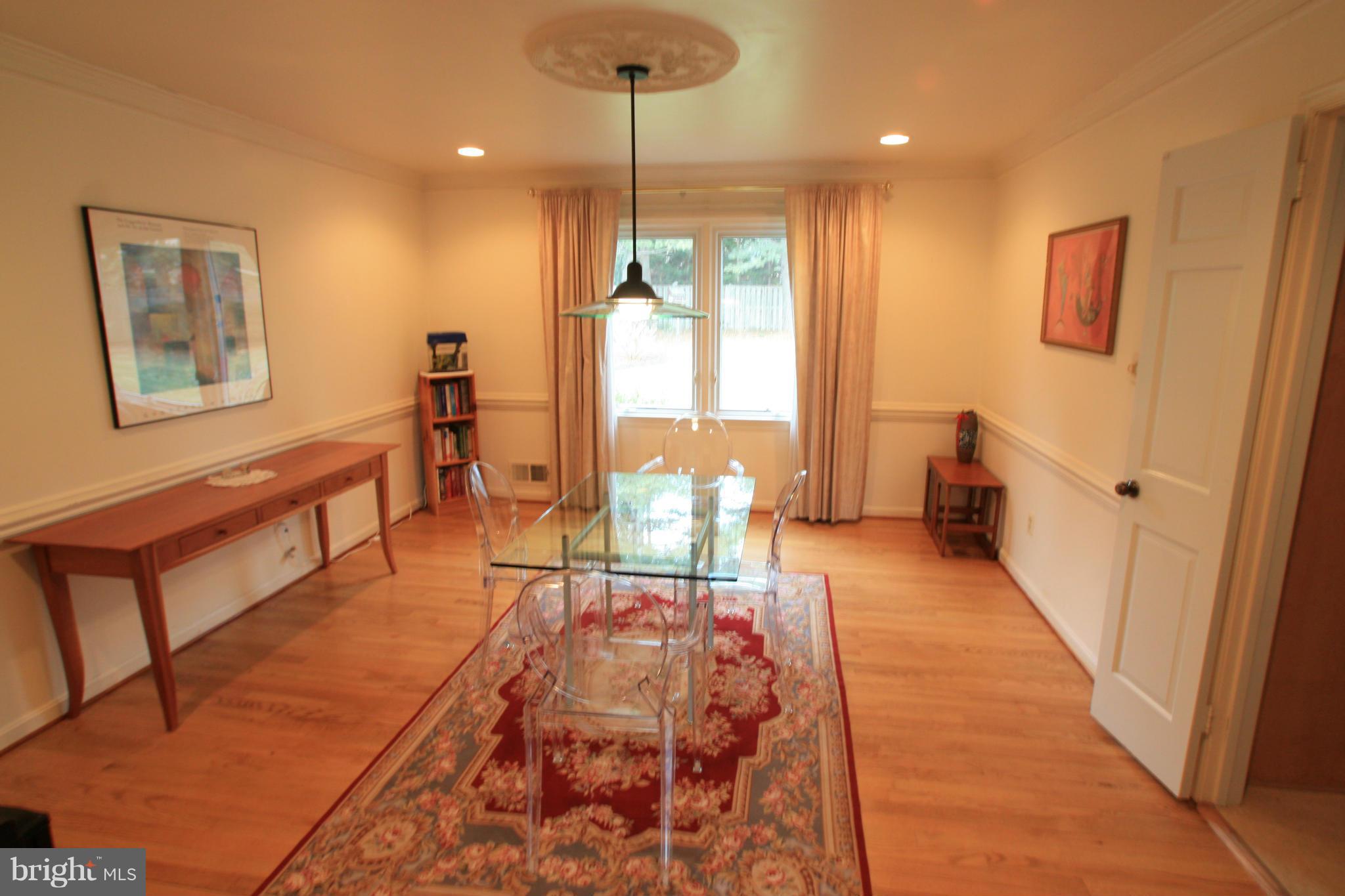 9604 Persimmon Tree Road Potomac, MD 20854 - Photo 6 of 23 Dining Room
