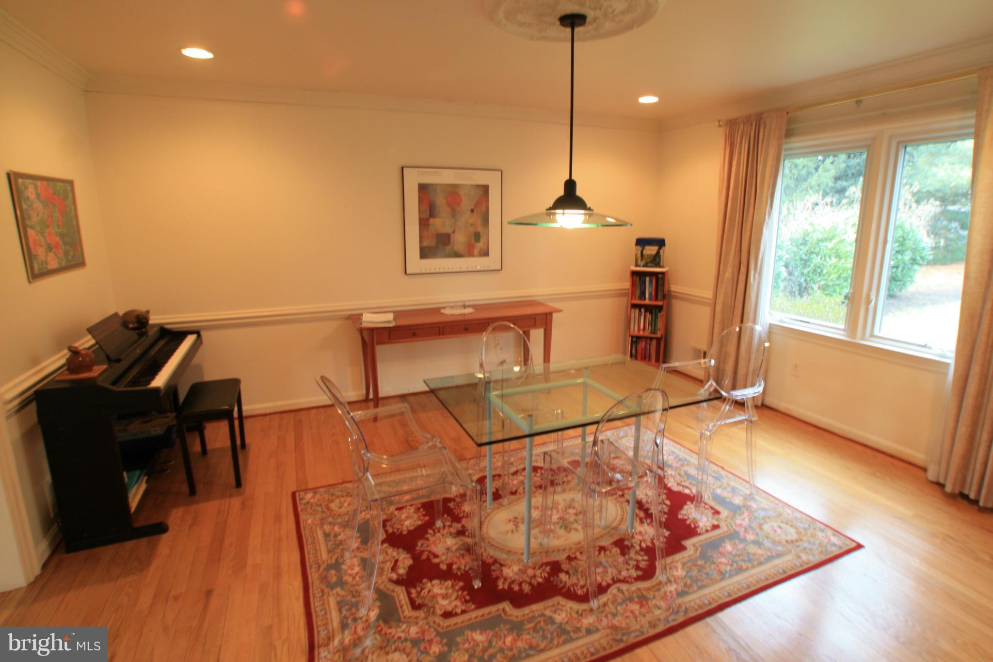 9604 Persimmon Tree Road Potomac, MD 20854 - Photo 7 of 23 Dining Room