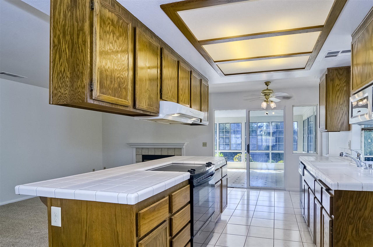 565 Heather Ridge Road San Marcos, CA 92078 - Photo 6 of 19
