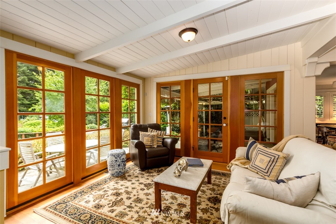 16750 Agate Point Road Northeast Bainbridge Island, WA 98110 - Photo 11 of 25 Gallery Image 11