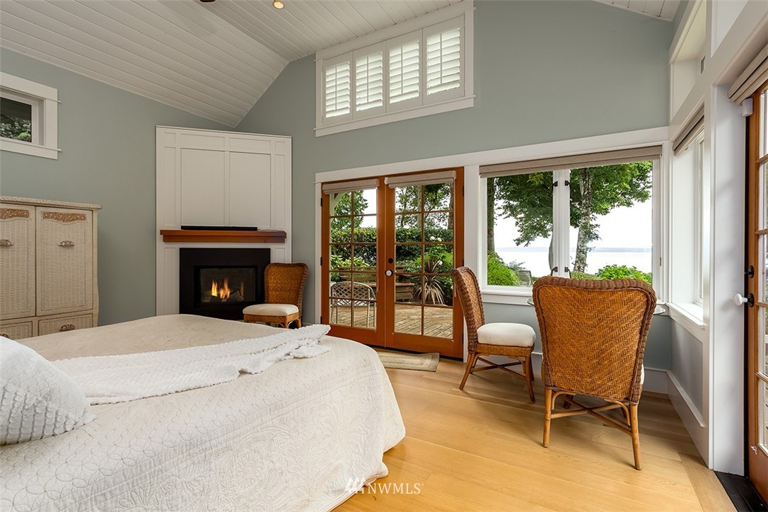 16750 Agate Point Road Northeast Bainbridge Island, WA 98110 - Photo 14 of 25 Gallery Image 14
