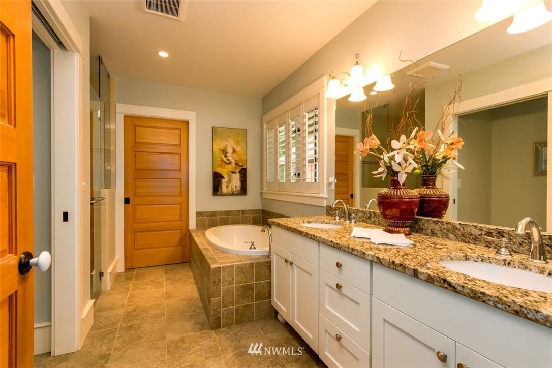 16750 Agate Point Road Northeast Bainbridge Island, WA 98110 - Photo 16 of 25 Gallery Image 16