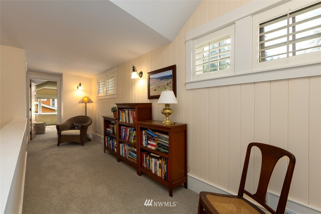 16750 Agate Point Road Northeast Bainbridge Island, WA 98110 - Photo 20 of 25 Gallery Image 20