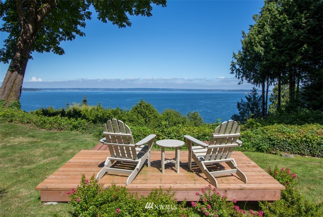 16750 Agate Point Road Northeast Bainbridge Island, WA 98110 - Photo 4 of 25 Gallery Image 4