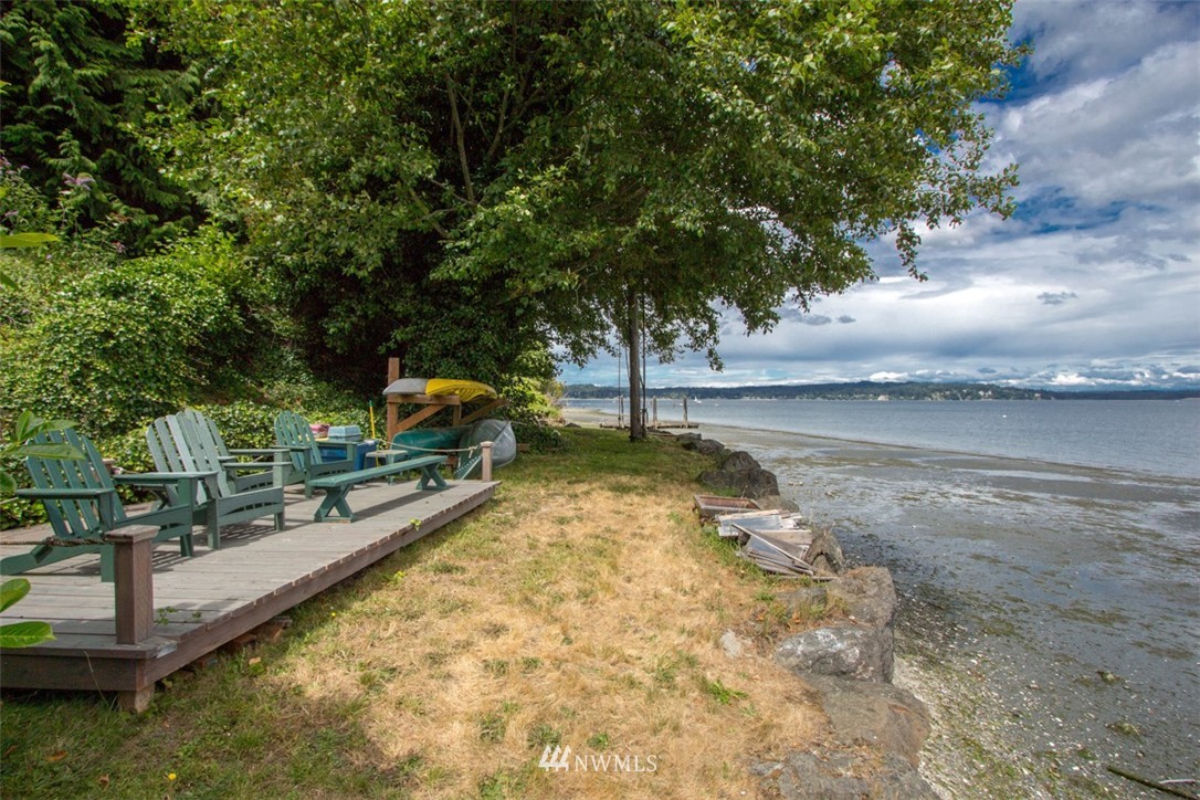 16750 Agate Point Road Northeast Bainbridge Island, WA 98110 - Photo 6 of 25 Gallery Image 6