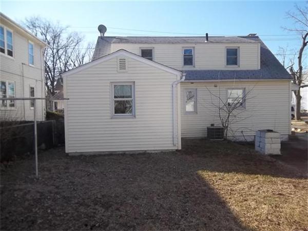 51 Ardmore Street Springfield, MA 01104 - Photo 4 of 16