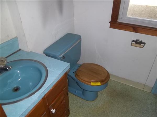 51 Ardmore Street Springfield, MA 01104 - Photo 8 of 16