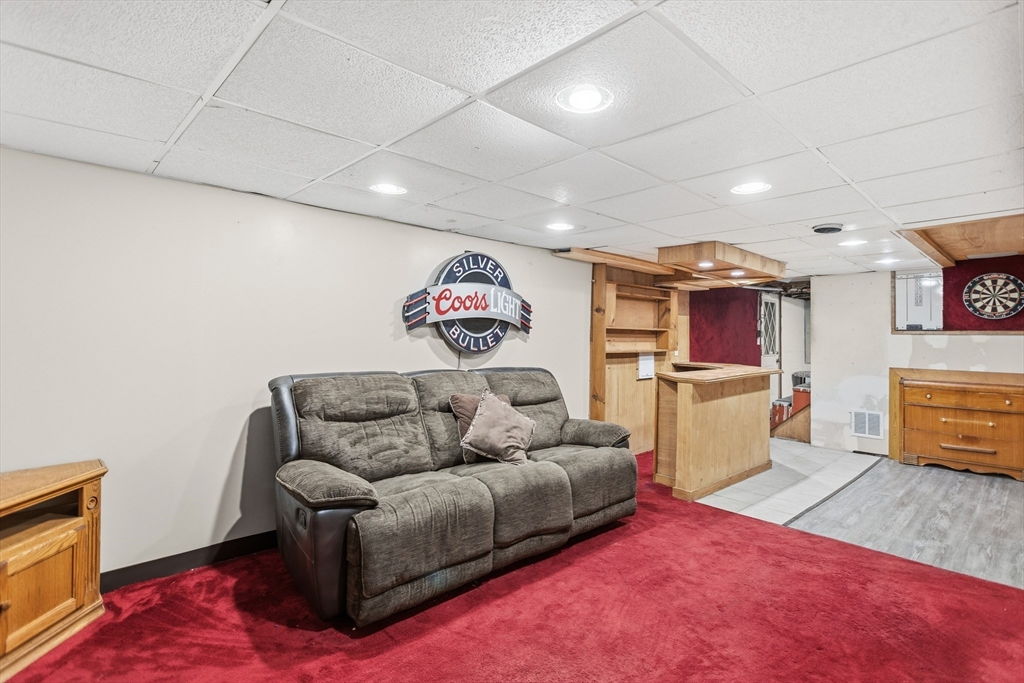 215 Donohue Road Dracut, MA 01826 - Photo 32 of 40