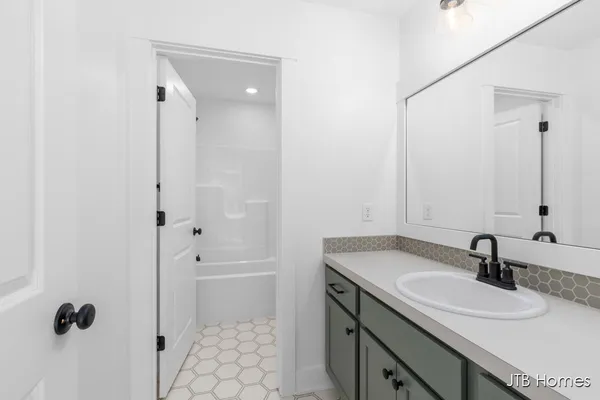 $619,900 | 5956 Braemoor Court Southeast, Caledonia, MI 49316