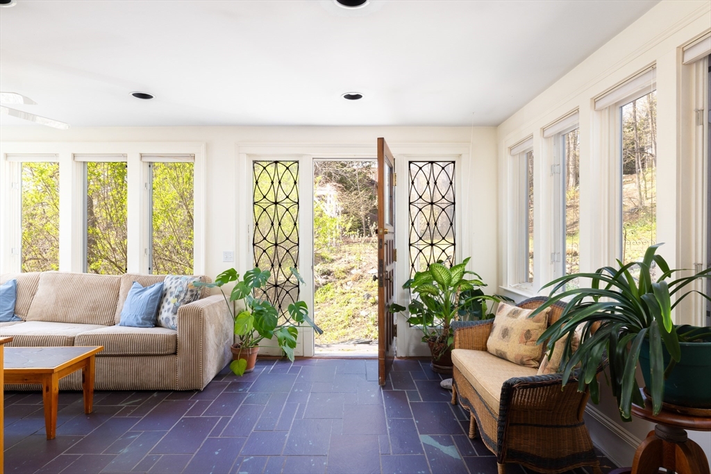 2 Mason Terrace Brookline, MA 02446 - Photo 5 of 38