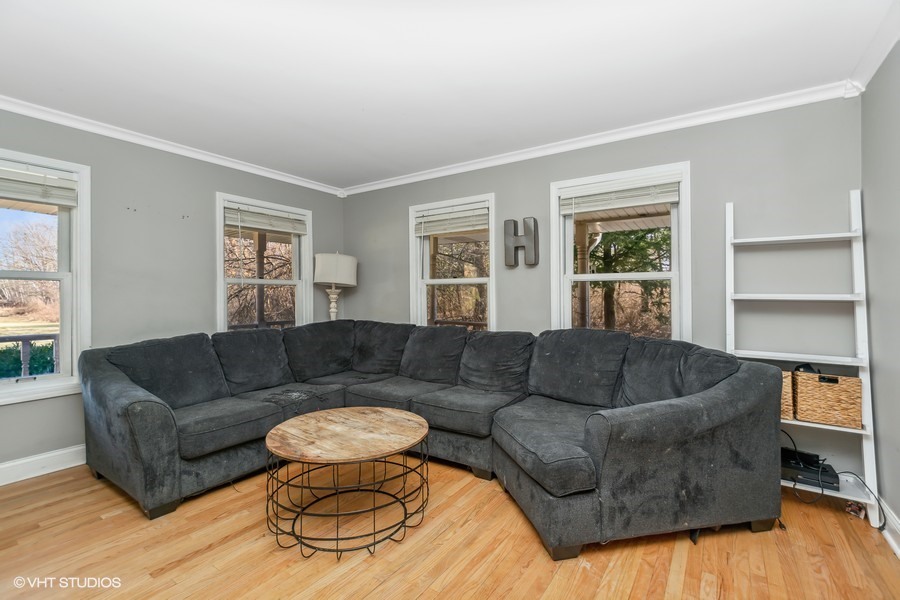 3654 North 12000 W Road Bonfield, IL 60913 - Photo 9 of 19 a living room with furniture and a couch