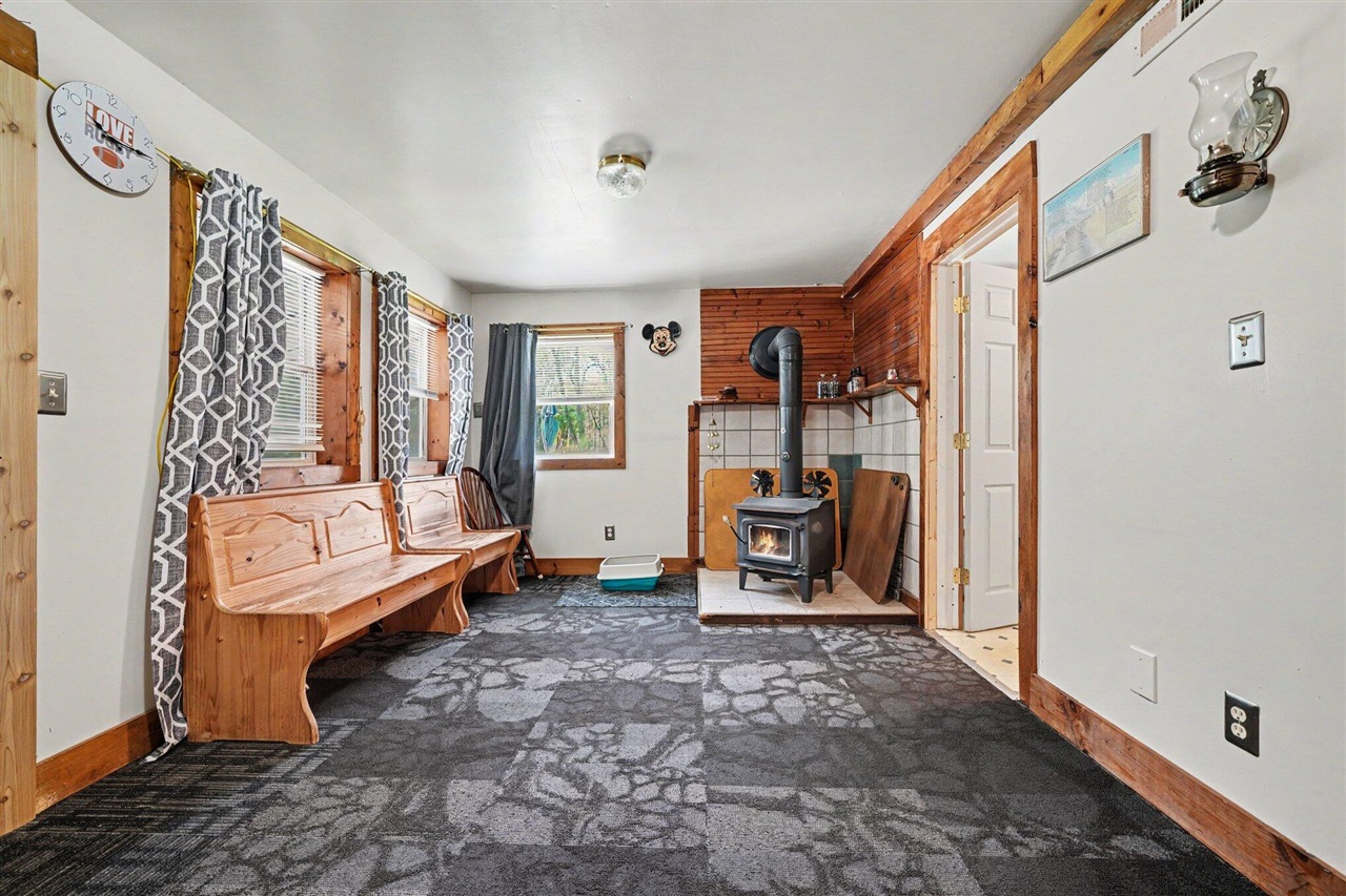 4270 Chamberlain Road Buchanan, MI 49107 - Photo 11 of 30