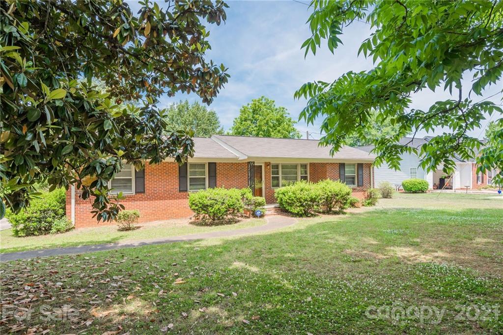 298 West Shiloh Unity Road Lancaster, SC 29720 - Photo 3 of 19 Gallery Image 3