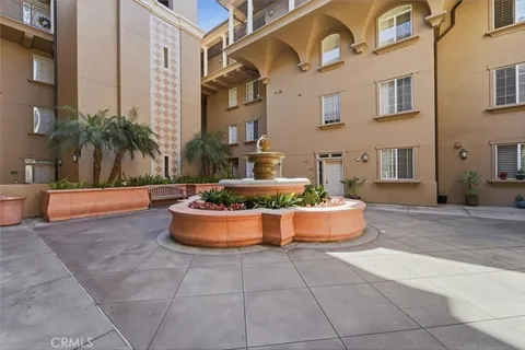 $1,395,000 | 13173 Pacific Promenade, Unit 203, Playa Vista, CA 90094