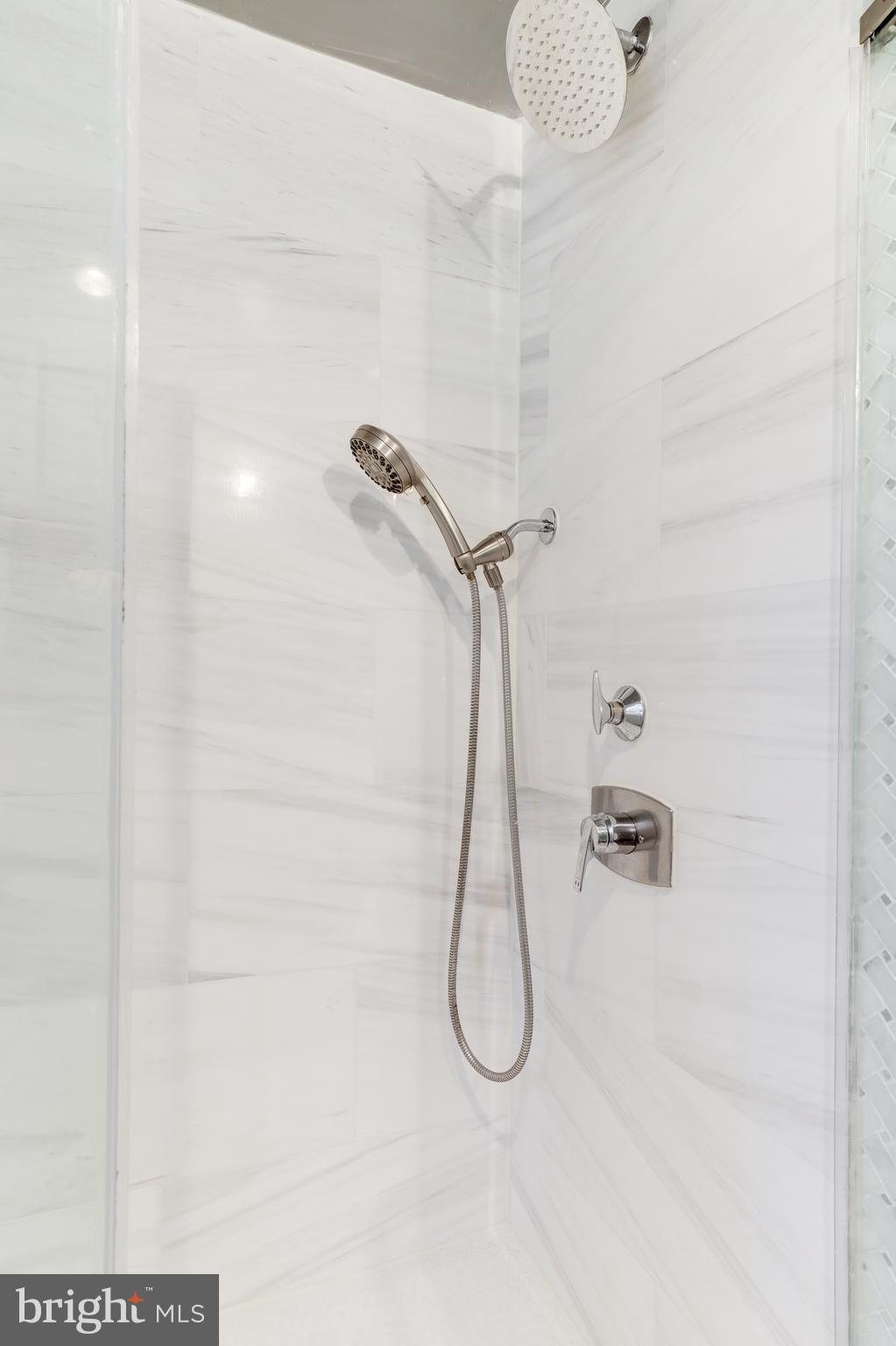 11256 Oakton Road Oakton, VA 22124 - Photo 20 of 68