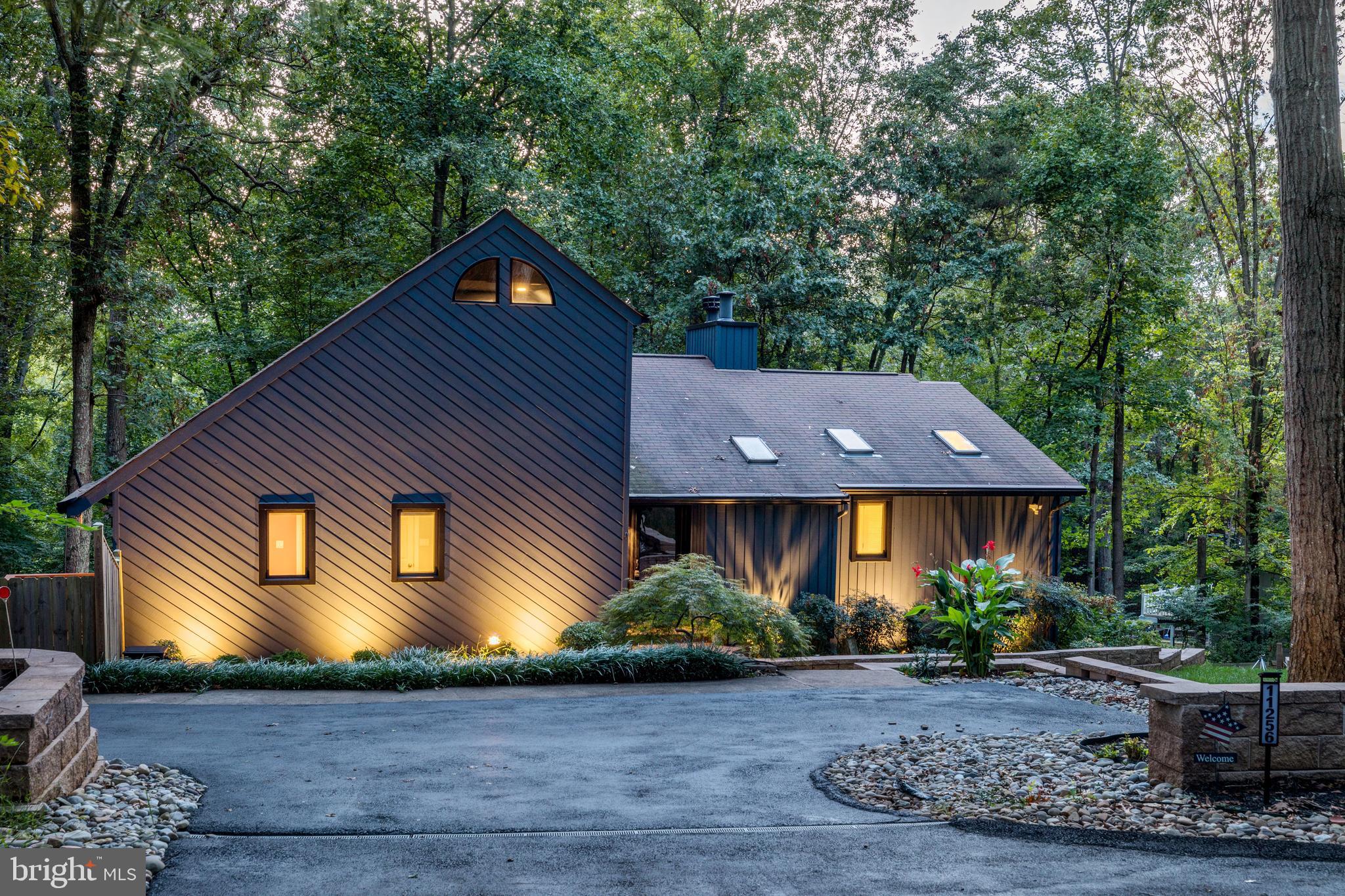 11256 Oakton Road Oakton, VA 22124 - Photo 2 of 68