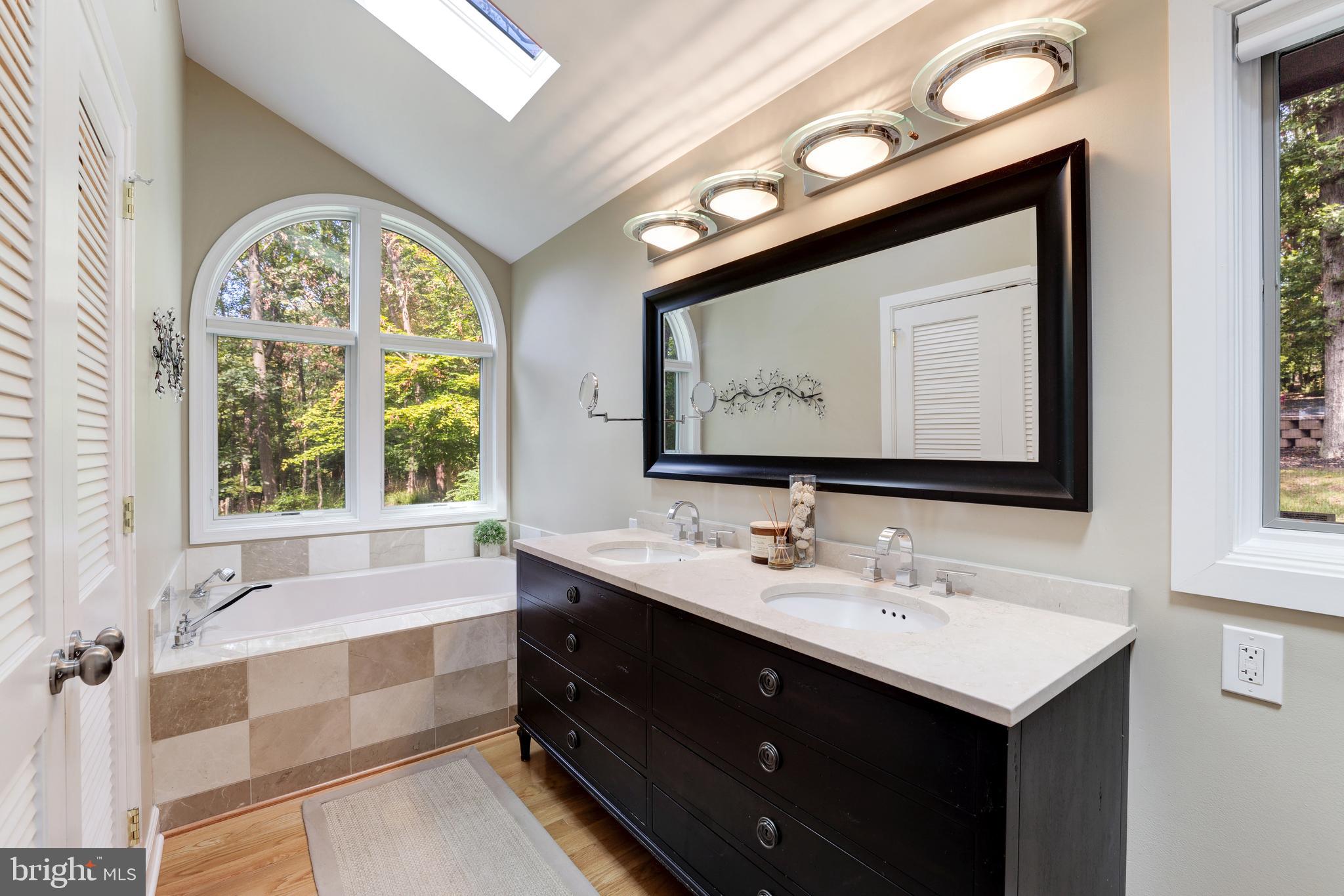 11256 Oakton Road Oakton, VA 22124 - Photo 23 of 68