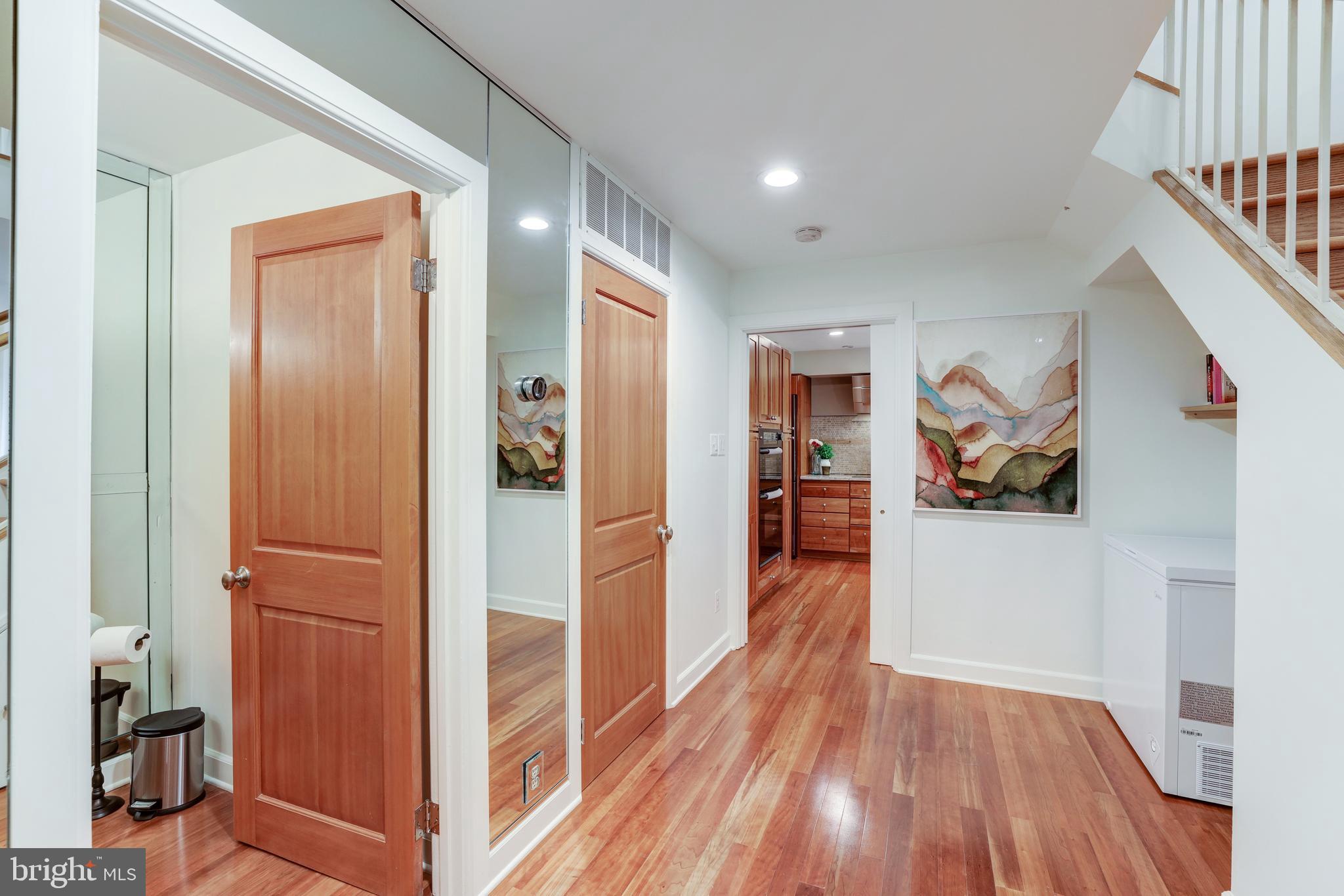 11256 Oakton Road Oakton, VA 22124 - Photo 33 of 68