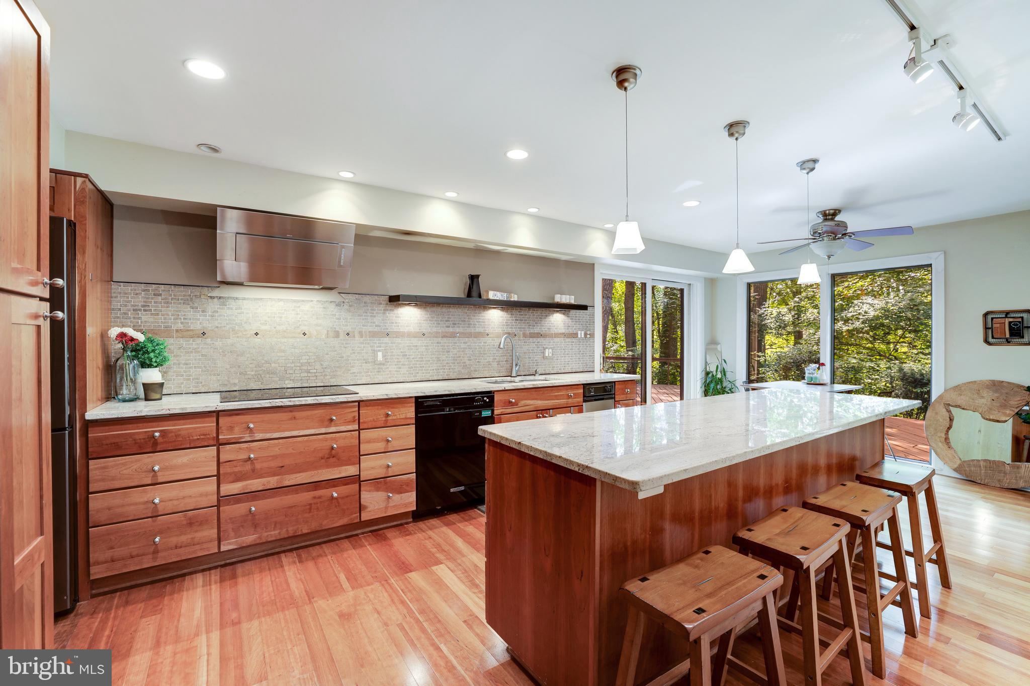 11256 Oakton Road Oakton, VA 22124 - Photo 34 of 68