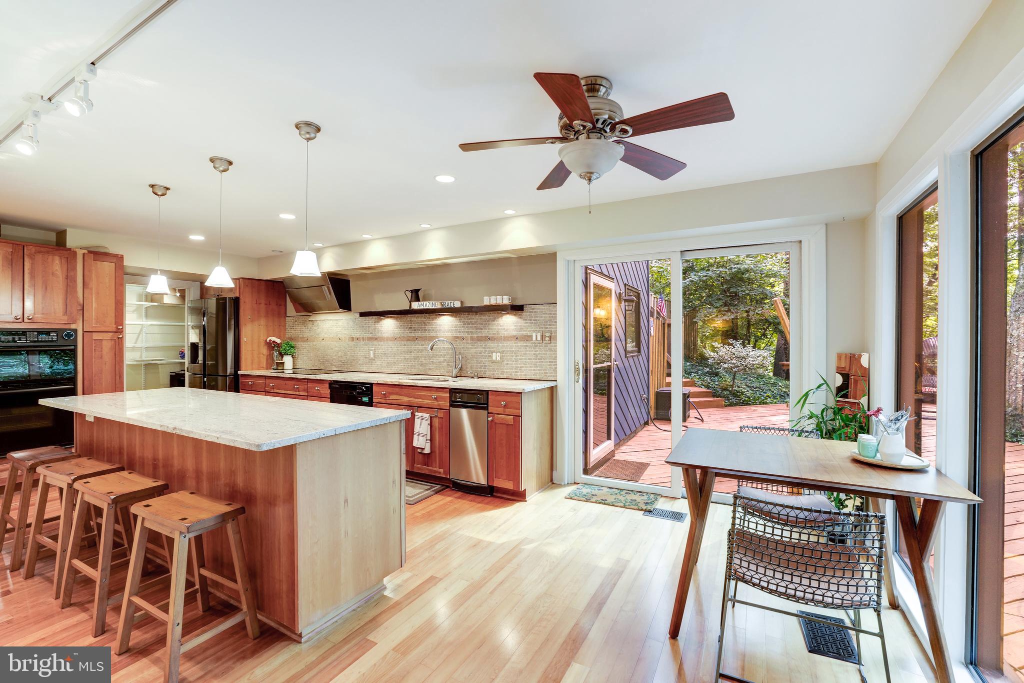 11256 Oakton Road Oakton, VA 22124 - Photo 41 of 68