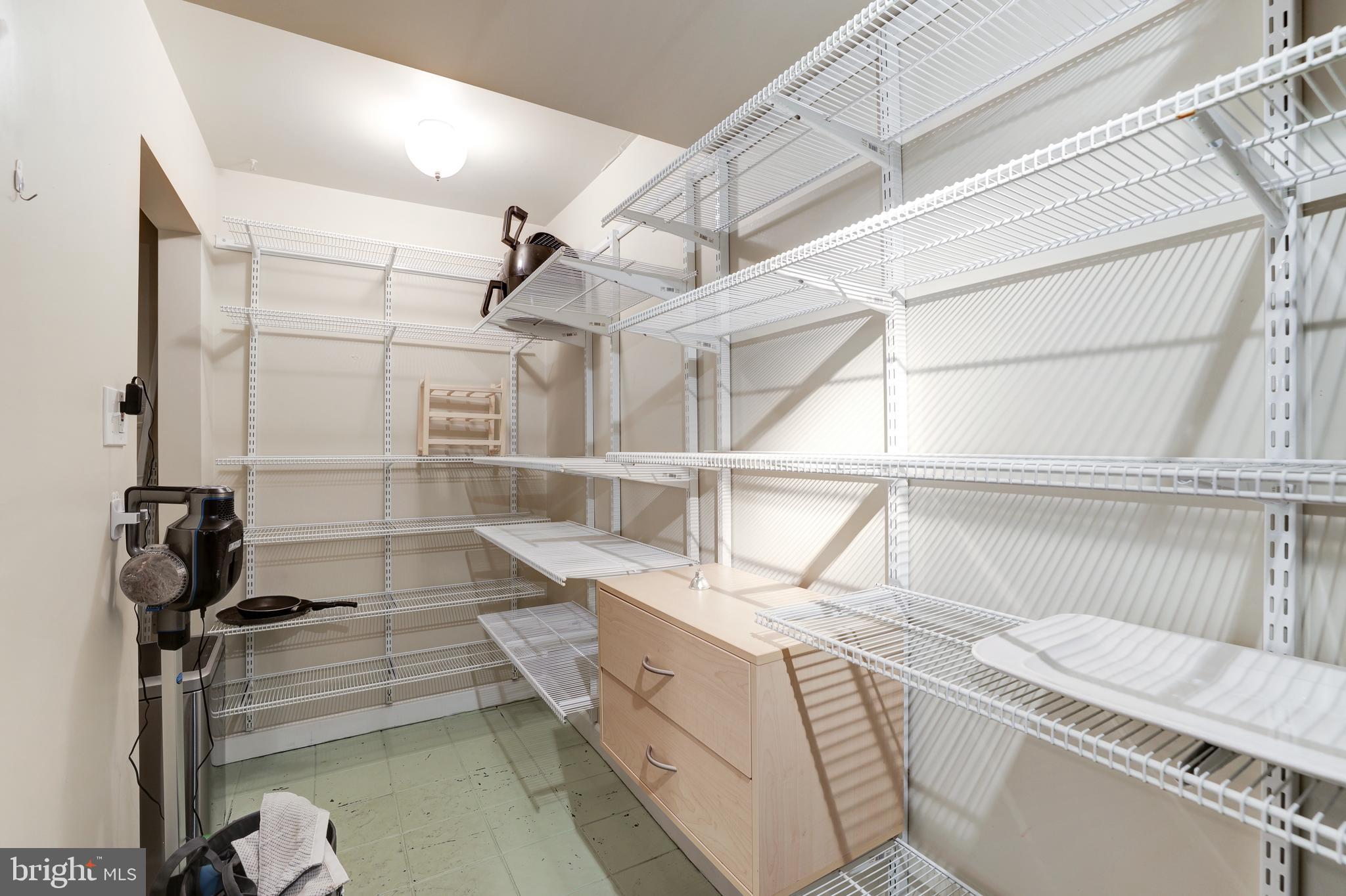 11256 Oakton Road Oakton, VA 22124 - Photo 44 of 68