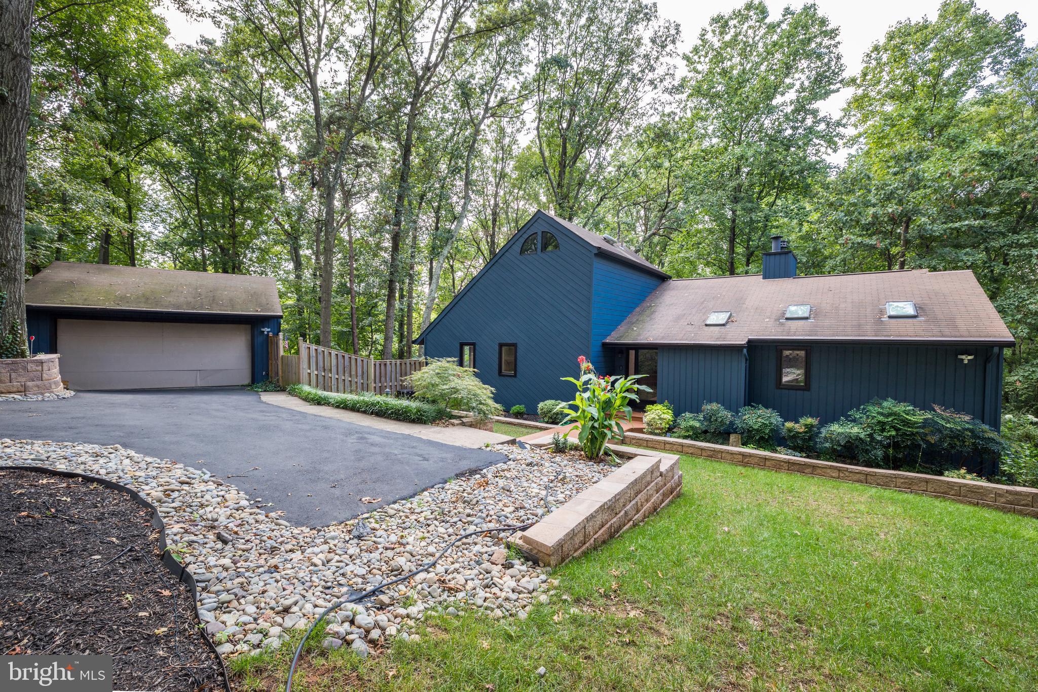 11256 Oakton Road Oakton, VA 22124 - Photo 5 of 68